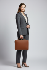 Le Slim Briefcase Brown – Model Shot