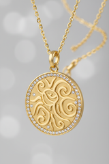 Le Étoile Coin Necklace – Luxury Macro