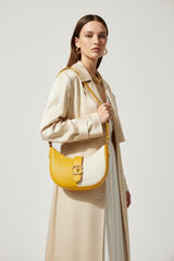 Le Gina Atelier Yellow + White – Model Shot