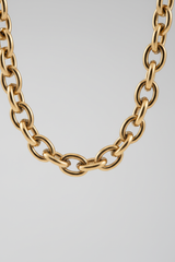 Le Étoile Necklace – Gold Chain Detail